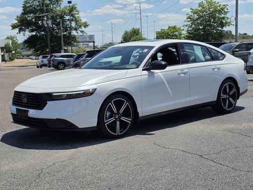 Platinum White Pearl 2025 Honda Accord Hybrid Sport-L