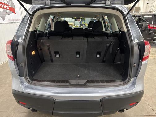 Ice Silver Metallic 2024 Subaru Ascent Base 8-Passenger