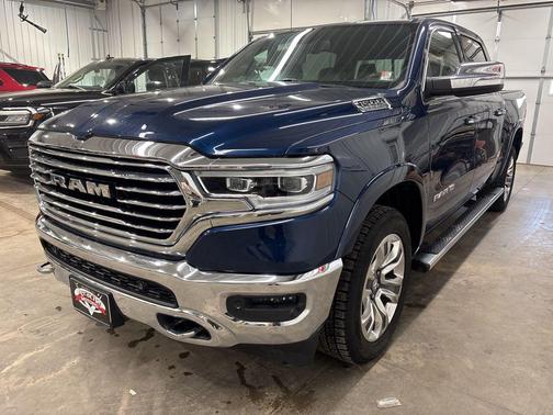 Patriot Blue Pearlcoat 2019 RAM 1500 Longhorn