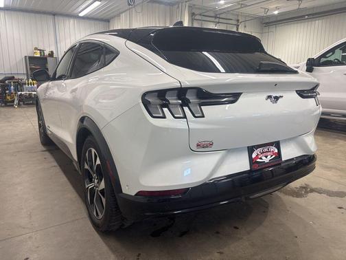Star White Metallic Tri-Coat 2021 Ford Mustang Mach-E Premium