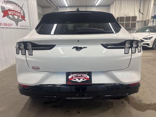 Star White Metallic Tri-Coat 2021 Ford Mustang Mach-E Premium