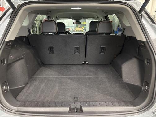 Sterling Metallic 2023 GMC Terrain AWD AT4