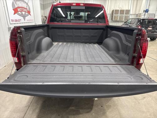 2019 RAM 1500 SLT