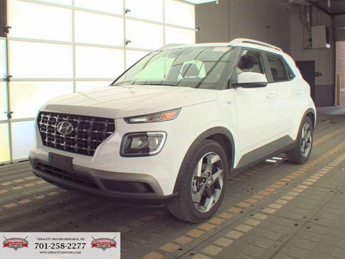 Lunar White 2025 Hyundai VENUE SEL