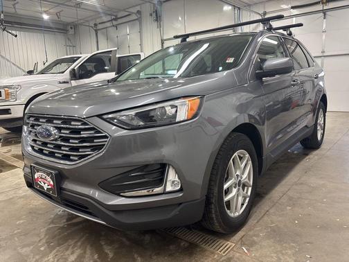 Gray Metallic 2022 Ford Edge SEL