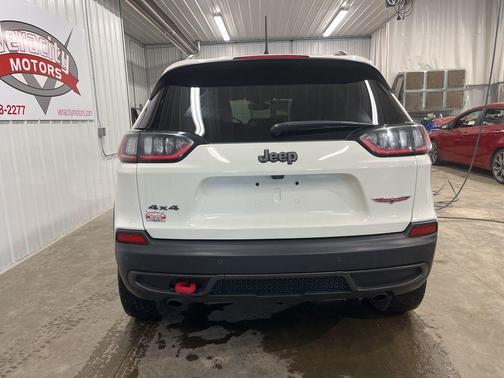 Pearl White Pearlcoat 2019 Jeep Cherokee Trailhawk
