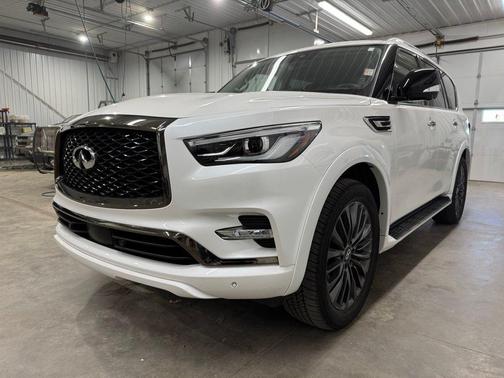 Moonstone White 2024 INFINITI QX80 PREMIUM SELECT AWD