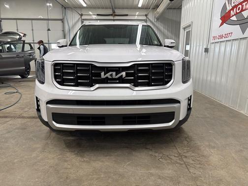 Glacial White Pearl 2025 Kia Telluride S