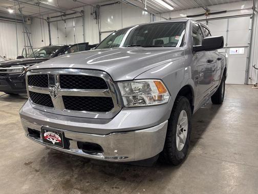 Billet Silver Metallic Clearcoat 2023 RAM 1500 Classic SLT