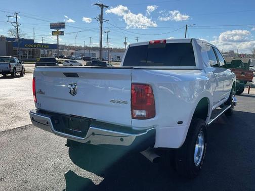 2014 RAM 3500 SLT 4x4 4dr Mega Cab 6.3 ft. SB DRW Pickup
