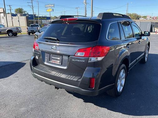 2013 Subaru Outback 2.5i Premium