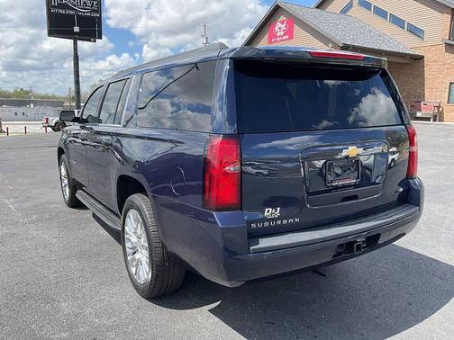 2019 Chevrolet Suburban LT
