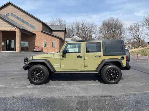 2013 Jeep Wrangler Unlimited Sport
