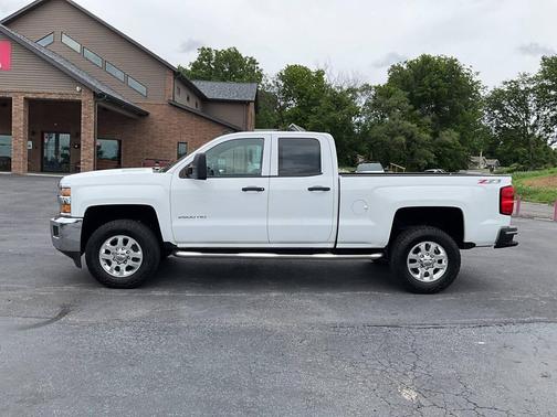 White 2015 Chevrolet Silverado 2500 LT