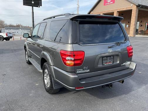 2004 Toyota Sequoia Limited