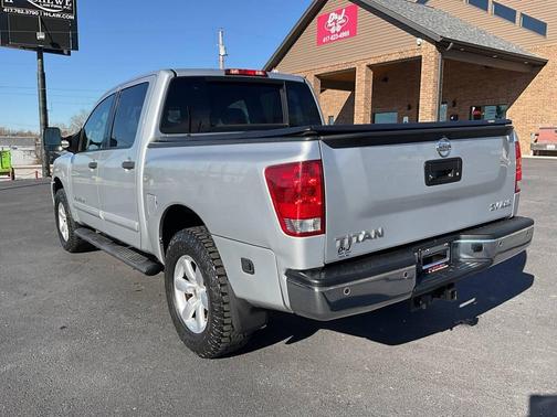 2013 Nissan Titan SV