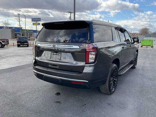 2021 Chevrolet Suburban LT