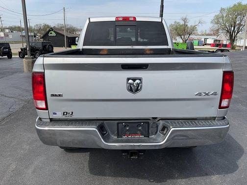 2017 RAM 2500 SLT Crew Cab 4x4 6'4' Box