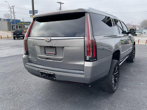 2017 Cadillac Escalade ESV Premium Luxury