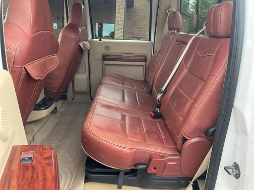 White Platinum Metallic Tricoat 2010 Ford F-350 King Ranch
