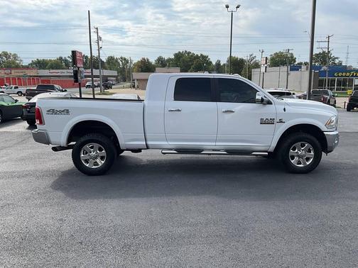 2018 RAM 2500 Laramie Mega Cab 4x4 6'4' Box