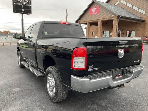2019 RAM 2500 Big Horn 4x4 4dr Crew Cab 6.3 ft. SB Pickup