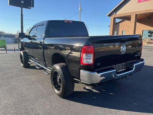 2021 RAM 2500 Tradesman Crew Cab 4x4 6'4' Box