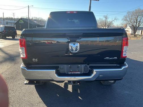 2021 RAM 2500 Tradesman Crew Cab 4x4 6'4' Box