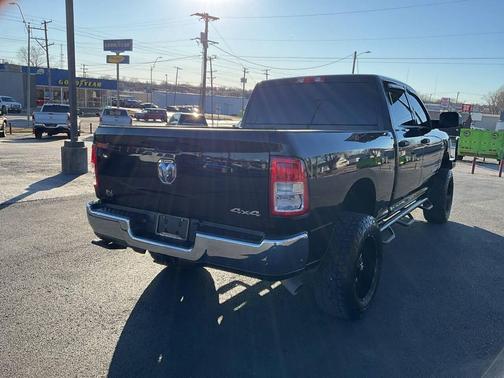 2021 RAM 2500 Tradesman Crew Cab 4x4 6'4' Box