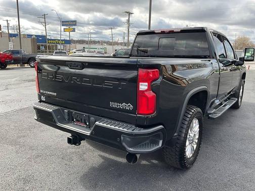 2022 Chevrolet Silverado 2500 High Country
