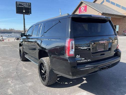 2019 GMC Yukon XL SLT