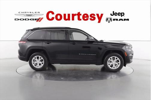 2022 Jeep Grand Cherokee Altitude 4x4