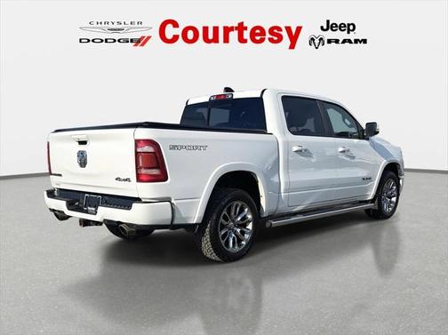 2022 RAM 1500 Laramie Crew Cab 4x4 57' Box