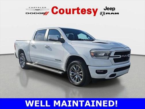 2022 RAM 1500 Laramie Crew Cab 4x4 57' Box