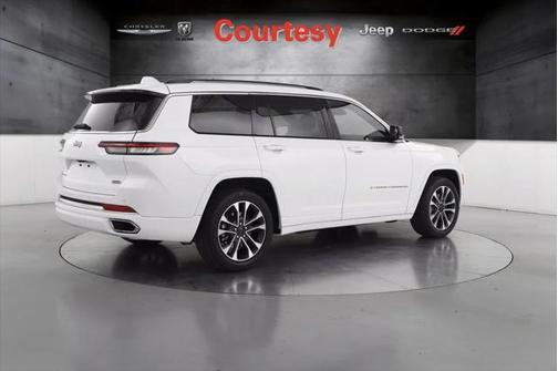 2022 Jeep Grand Cherokee L Overland 4x4
