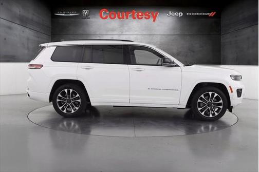2022 Jeep Grand Cherokee L Overland 4x4