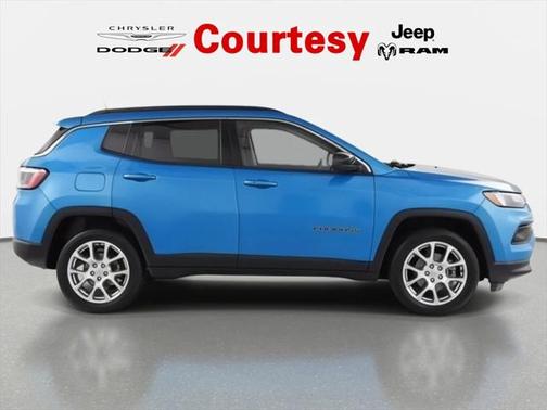 2022 Jeep Compass Latitude Lux 4x4