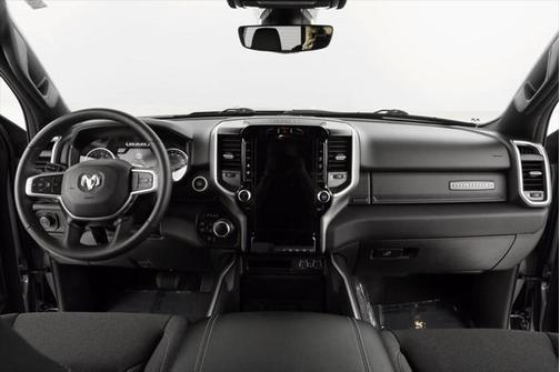 2023 RAM 1500 Big Horn Crew Cab 4x4 57' Box