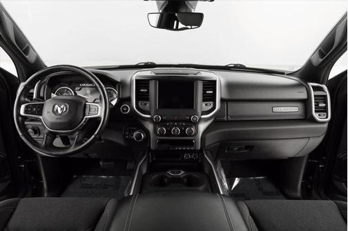 2020 RAM 1500 Big Horn Crew Cab 4x4 57' Box