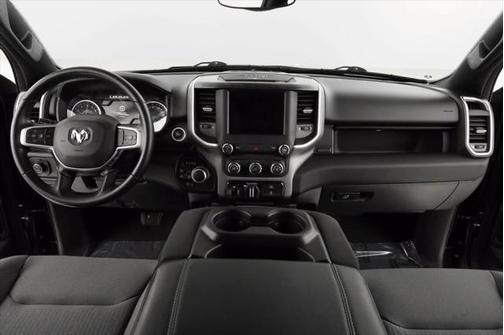 2022 RAM 1500 Big Horn Crew Cab 4x4 57' Box