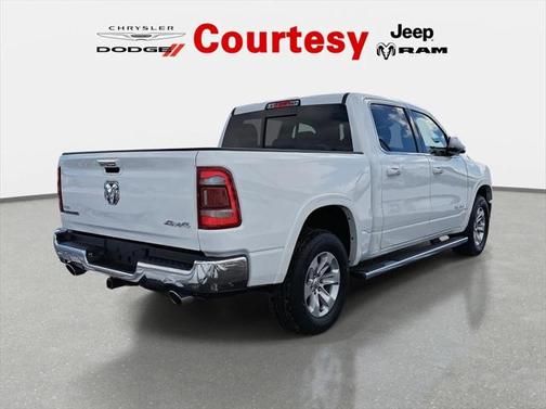 2022 RAM 1500 Laramie Crew Cab 4x4 57' Box