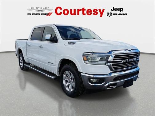 2022 RAM 1500 Laramie Crew Cab 4x4 57' Box