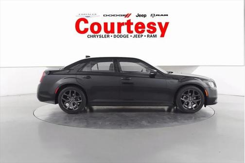 2023 Chrysler 300 300S