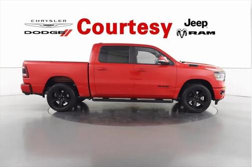 2020 RAM 1500 Big Horn Crew Cab 4x4 57' Box