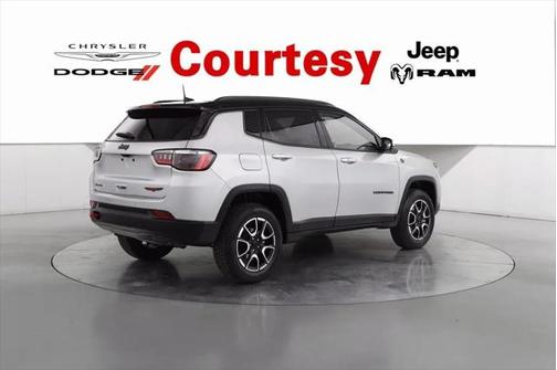 2024 Jeep Compass Trailhawk 4x4