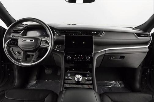 2022 Jeep Grand Cherokee L Overland 4x4