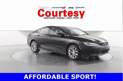 2016 Chrysler 200 S