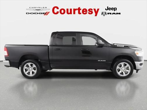 2022 RAM 1500 Big Horn Crew Cab 4x4 57' Box