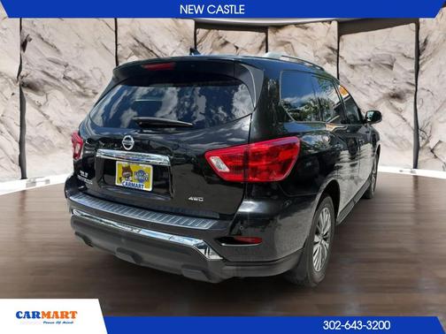Magnetic Black Pearl 2020 Nissan Pathfinder S 4WD