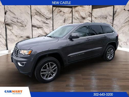 Granite Crystal Metallic Clearcoat 2020 Jeep Grand Cherokee Laredo
